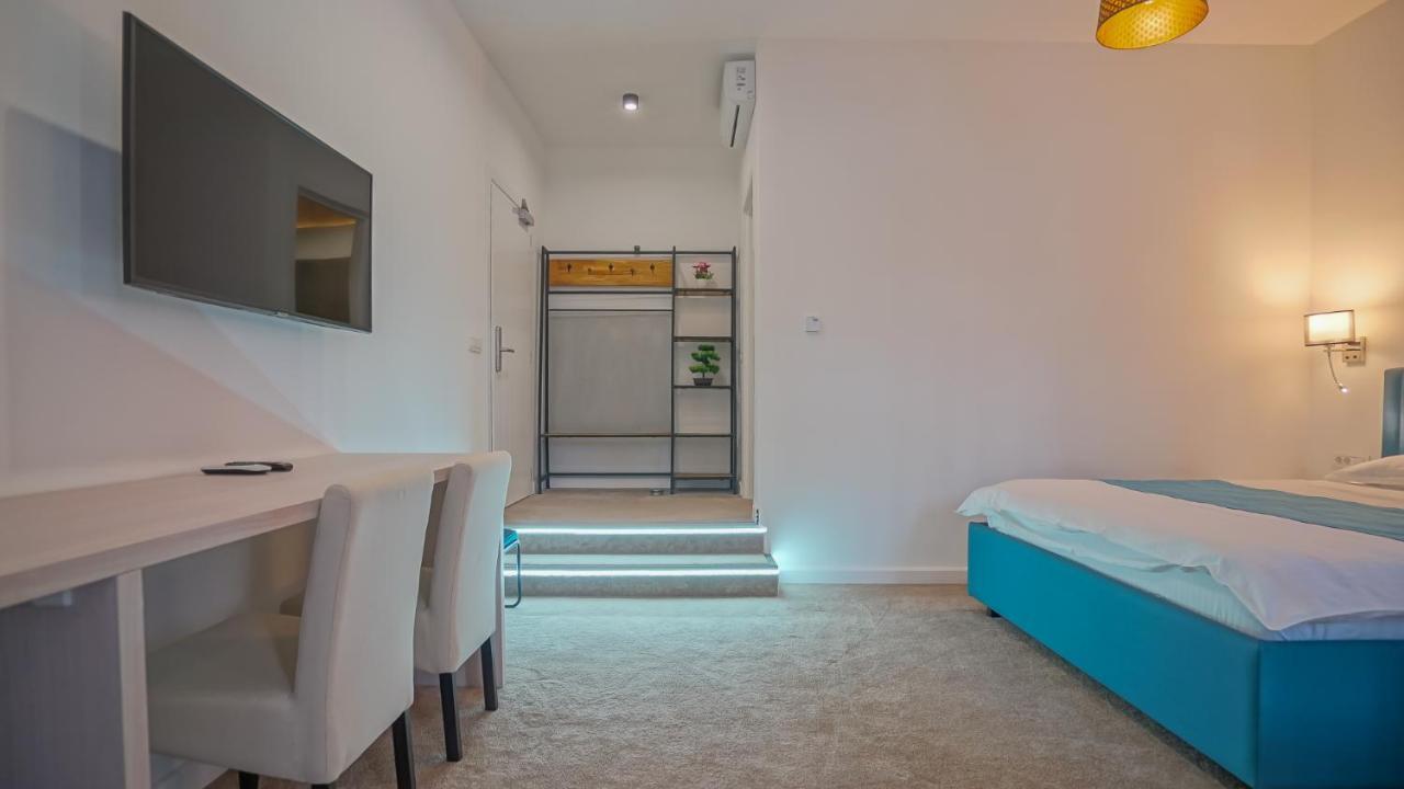 Zoom Rooms Brasov Exterior photo